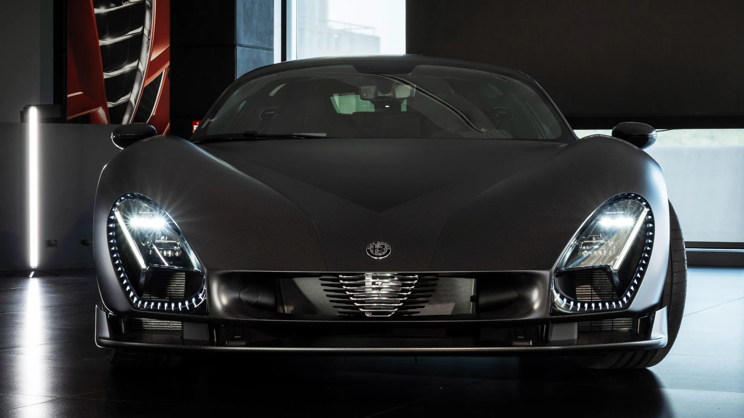 Alfa Romeo 33 Stradale Perla Nera